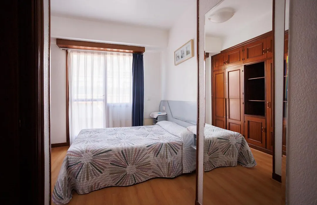 Moon Hostel Bio-1