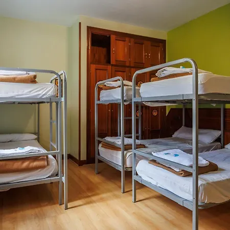 Moon Hostel Bio-2